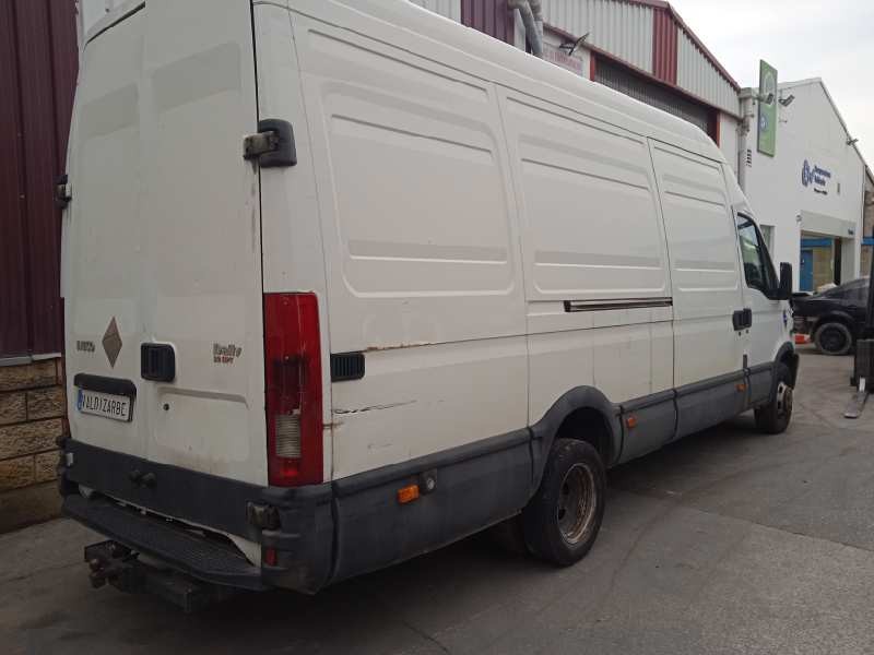 iveco daily caja cerrada (1999 =>) del año 2006