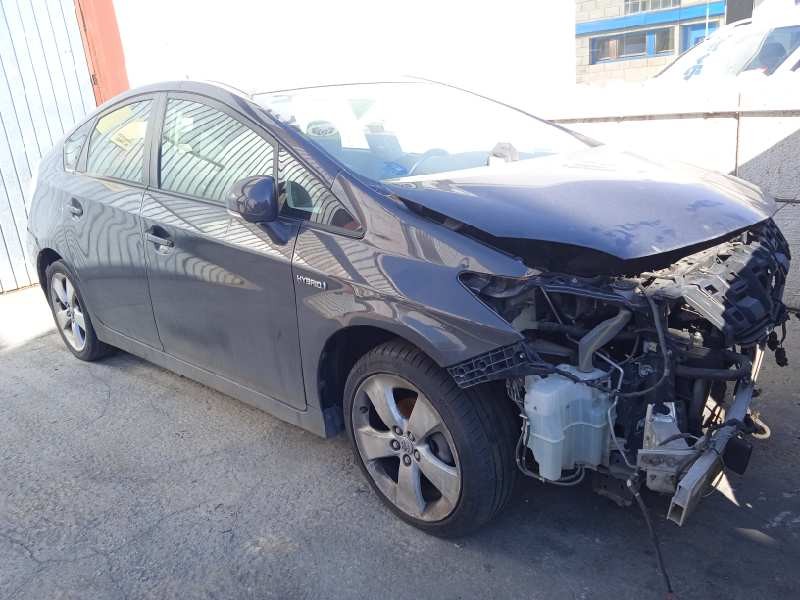 toyota prius (nhw30) del año 2012