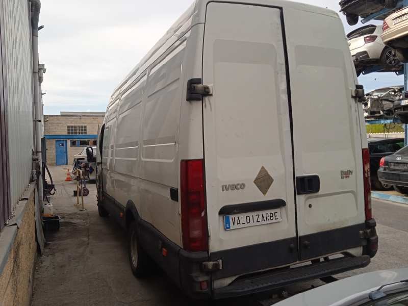 iveco daily caja cerrada (1999 =>) del año 2006