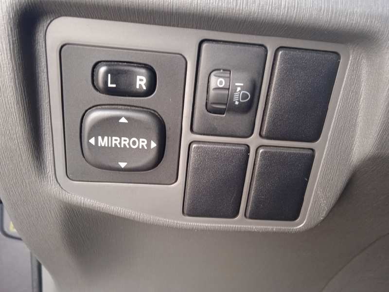 toyota prius (nhw30) del año 2012