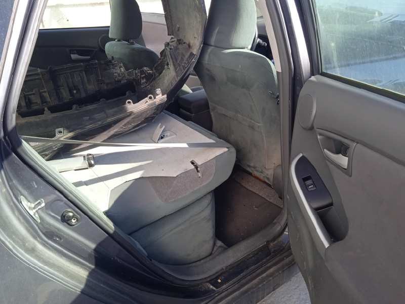 toyota prius (nhw30) del año 2012