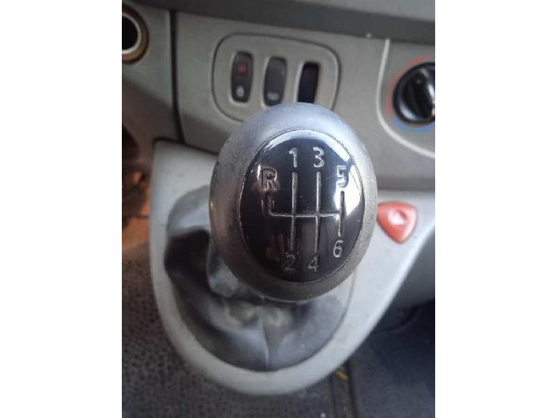 opel vivaro del año 2005