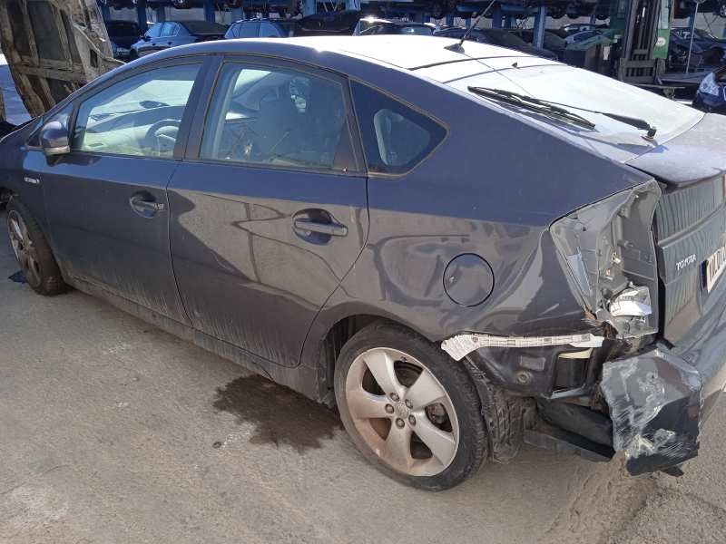 toyota prius (nhw30) del año 2012