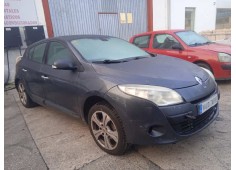 renault megane iii berlina 5 p del año 2009