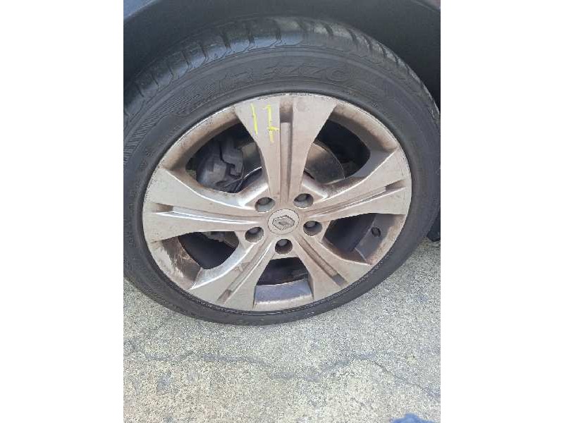 renault megane iii berlina 5 p del año 2009