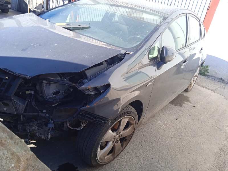 toyota prius (nhw30) del año 2012