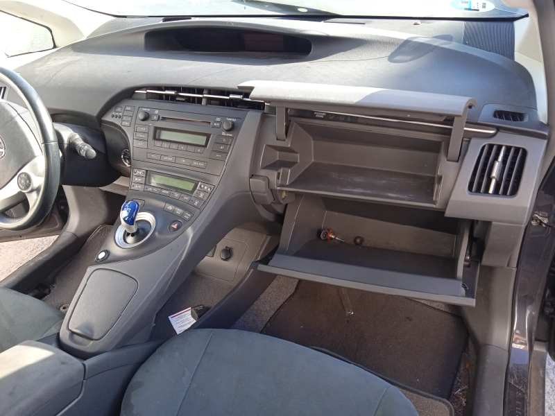 toyota prius (nhw30) del año 2012