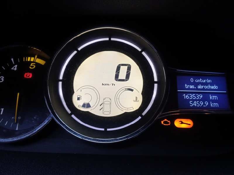 renault megane iii berlina 5 p del año 2009