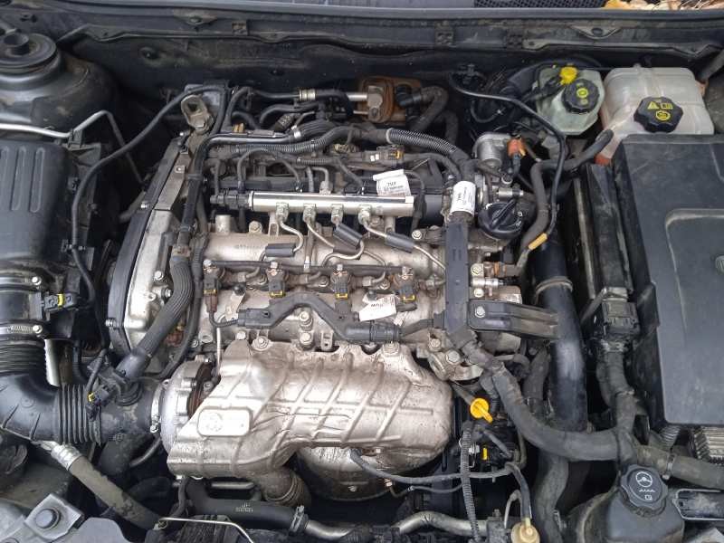 opel insignia berlina del año 2010