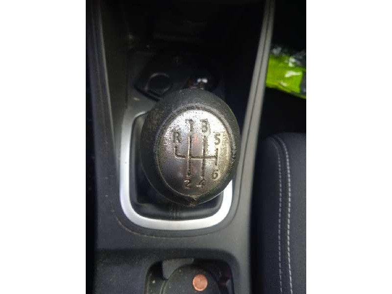 renault megane iii berlina 5 p del año 2009