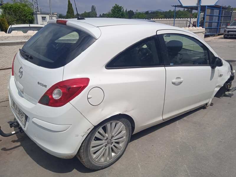 opel corsa d del año 2014