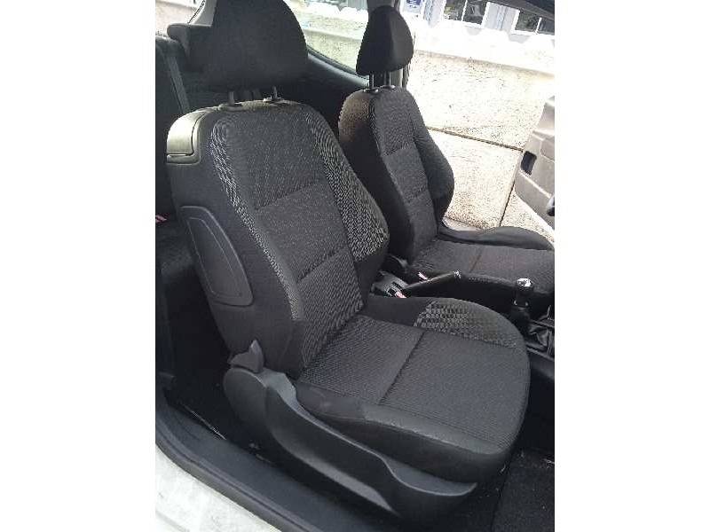 peugeot 207 del año 2011