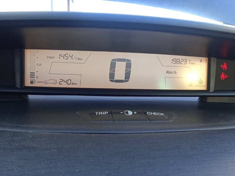 citroën c4 berlina del año 2007