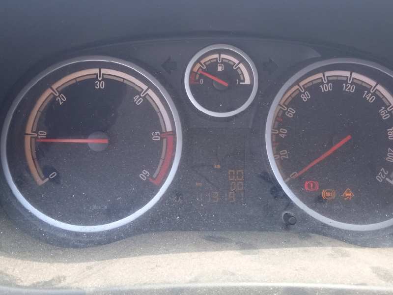 opel corsa d del año 2014