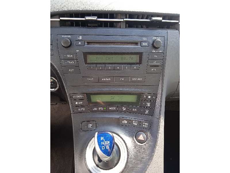 toyota prius (nhw30) del año 2012