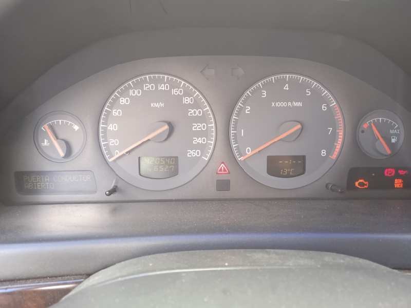 volvo s80 berlina del año 1999