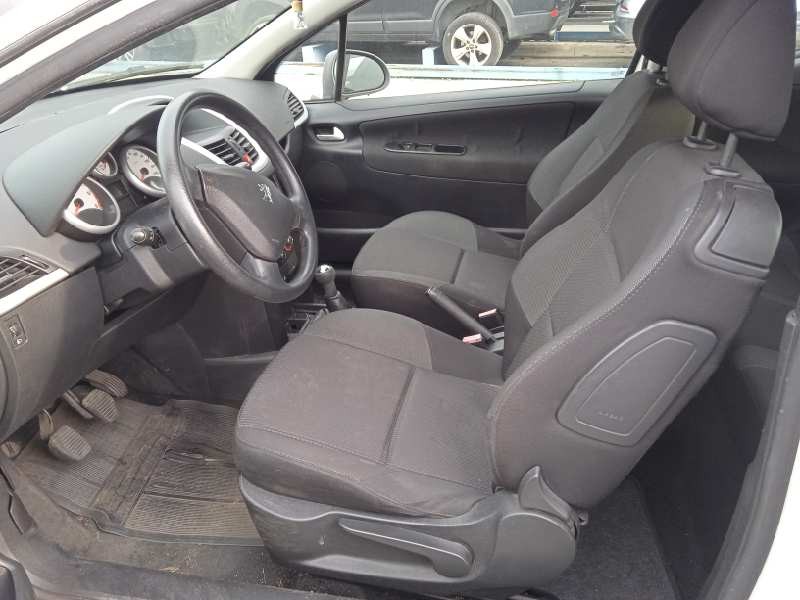 peugeot 207 del año 2011