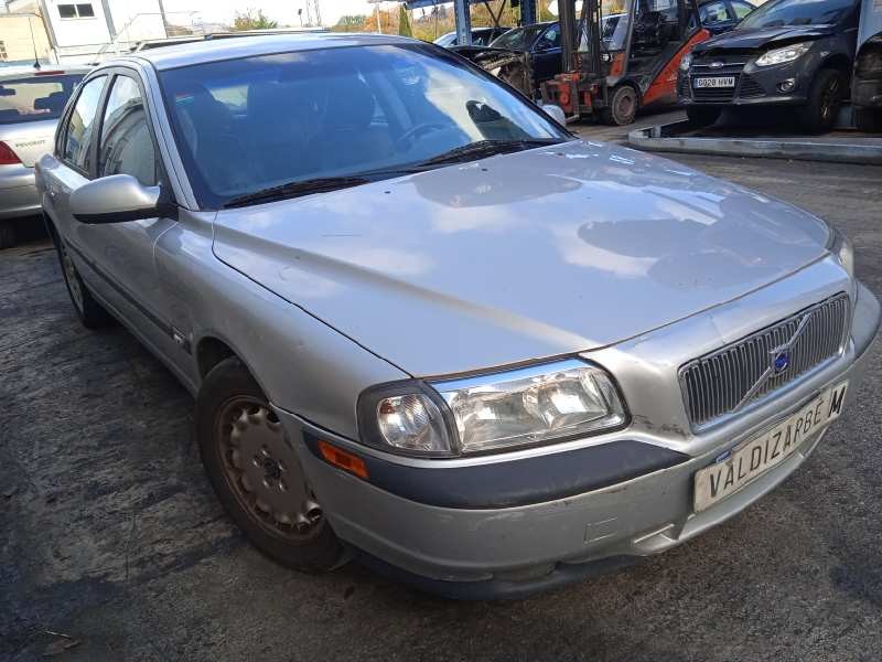 volvo s80 berlina del año 1999