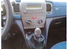 lancia ypsilon (101) del año 2005 2