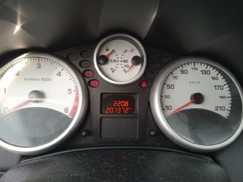 peugeot 207 del año 2011