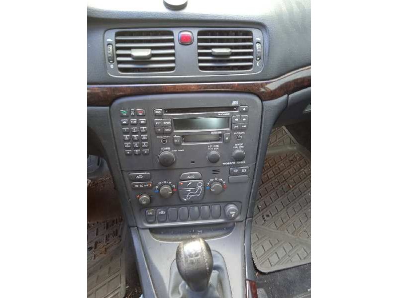 volvo s80 berlina del año 1999