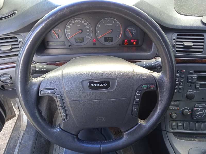 volvo s80 berlina del año 1999