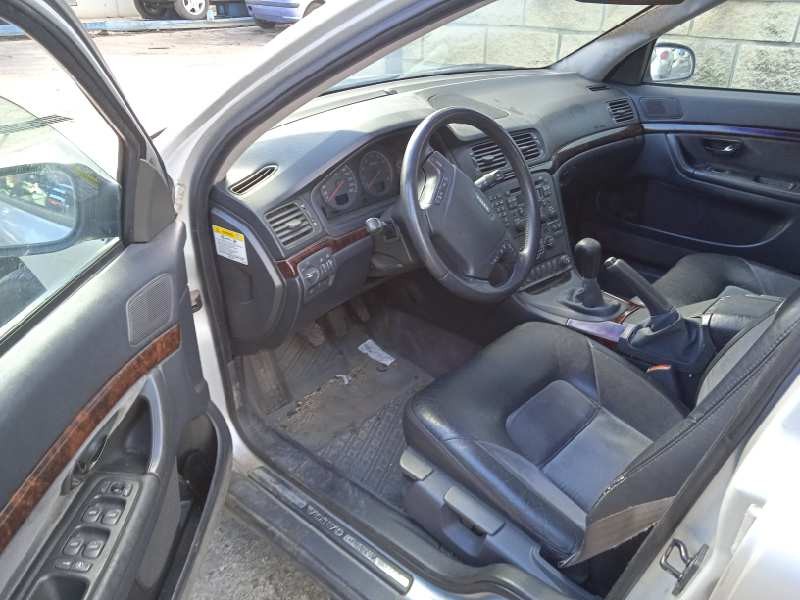volvo s80 berlina del año 1999