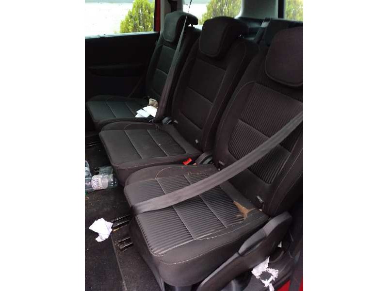 seat alhambra (710) del año 2015