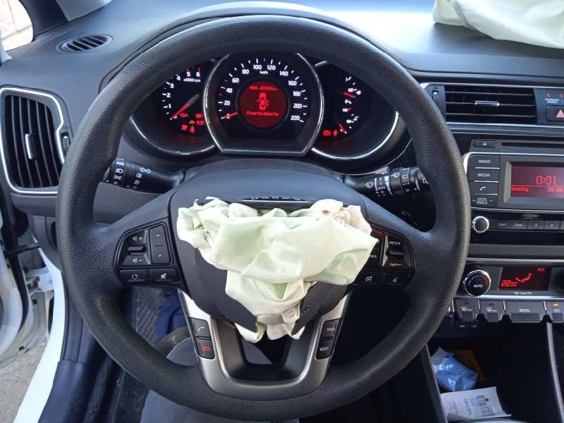 kia rio del año 2016