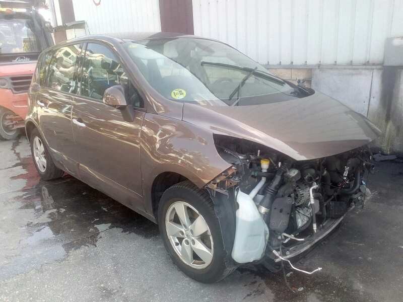 renault scenic iii del año 2011