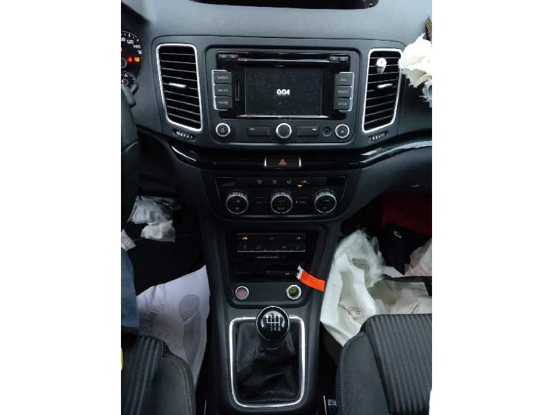 seat alhambra (710) del año 2015