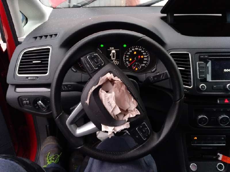 seat alhambra (710) del año 2015