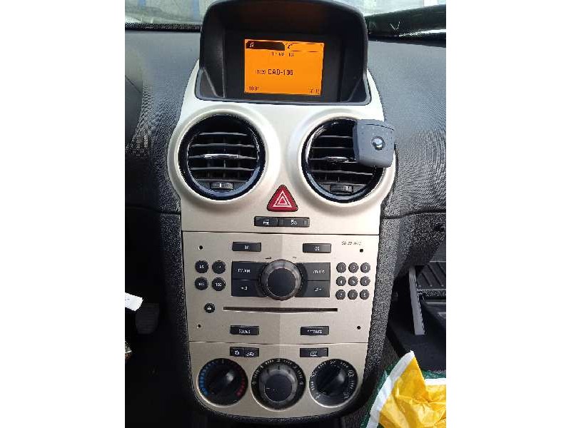 opel corsa d del año 2008