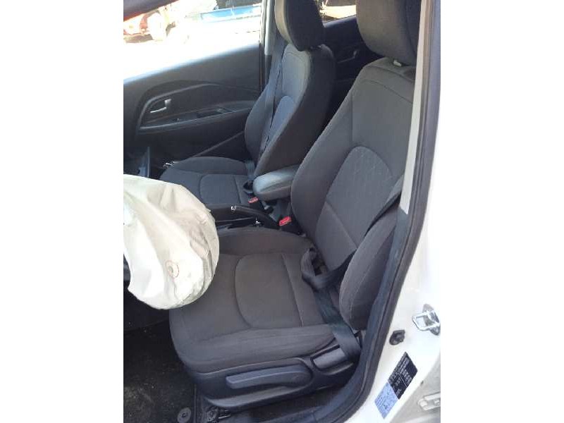 kia rio del año 2016