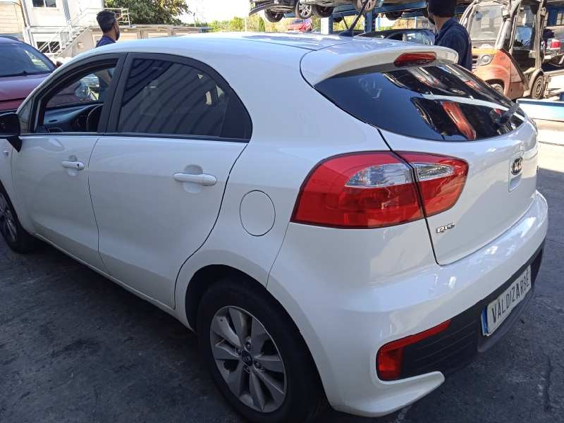 kia rio del año 2016