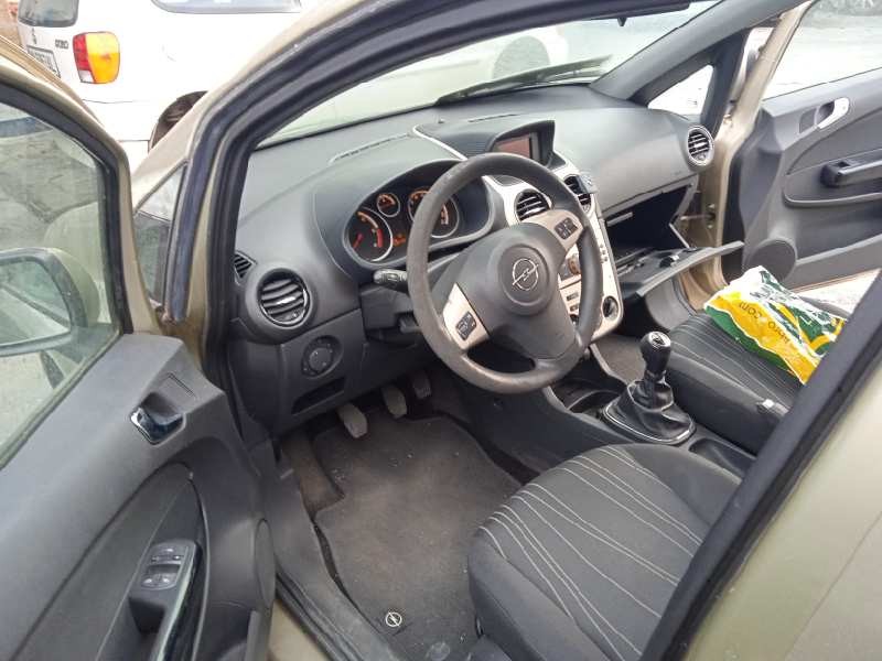opel corsa d del año 2008