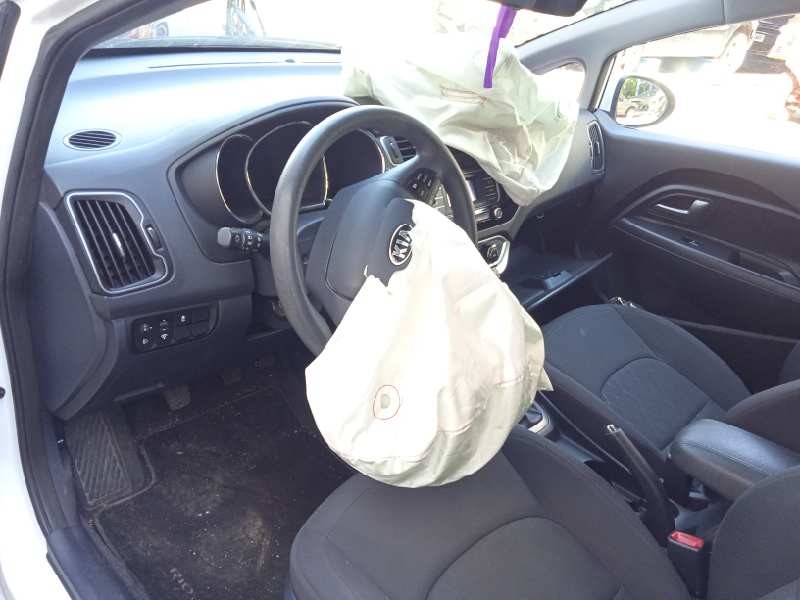 kia rio del año 2016