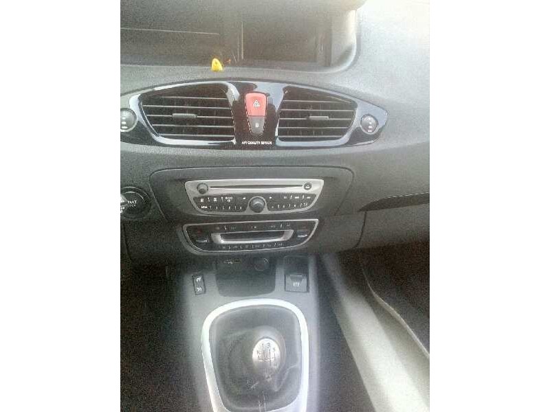 renault scenic iii del año 2011