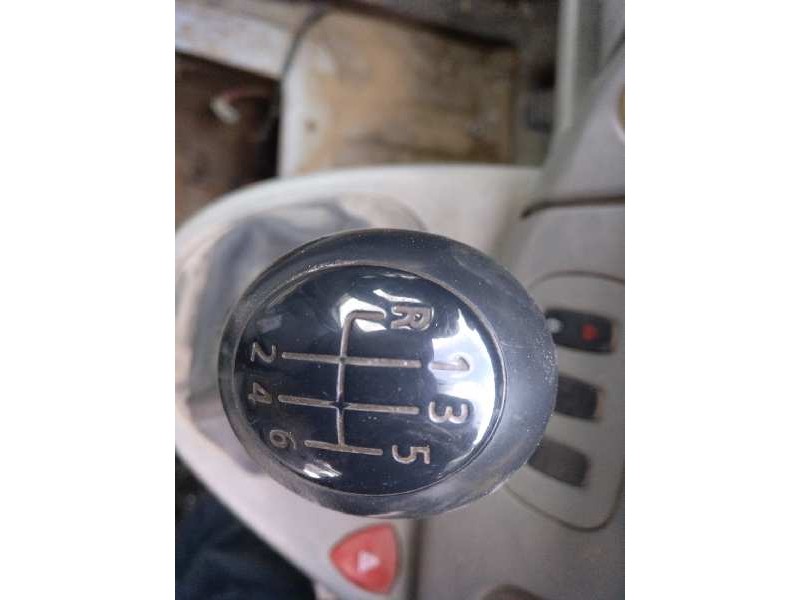 renault trafic combi (ab 4.01) del año 2004