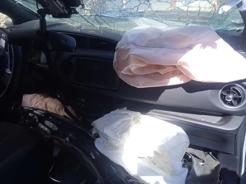 toyota yaris del año 2019