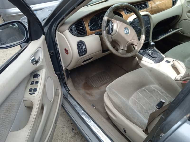 jaguar x-type del año 2002