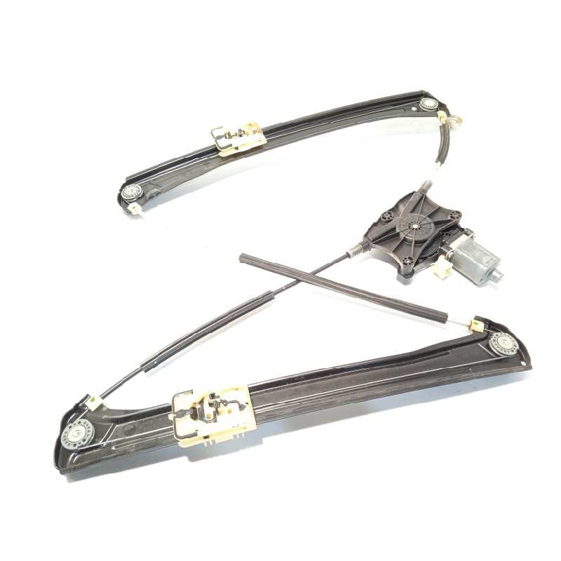 Recambio de elevalunas delantero derecho para volkswagen tiguan sport 4motion bmt referencia OEM IAM 5NA837462  5Q0959801C