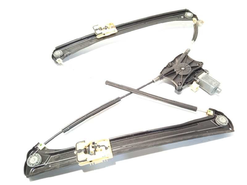 Recambio de elevalunas delantero derecho para volkswagen tiguan sport 4motion bmt referencia OEM IAM 5NA837462  5Q0959801C