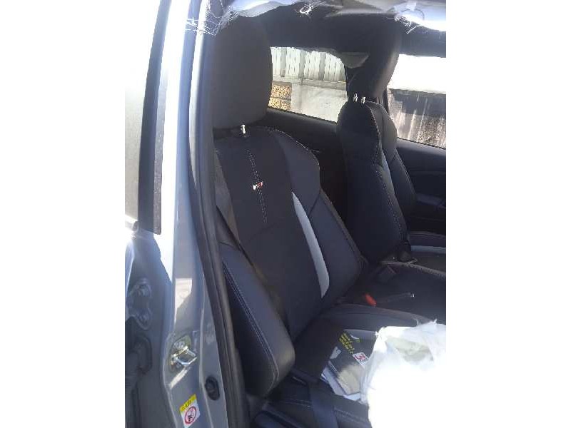 toyota yaris del año 2019