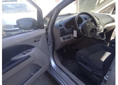 mitsubishi grandis (na0w) del año 2009 2