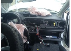 toyota yaris del año 2013 2