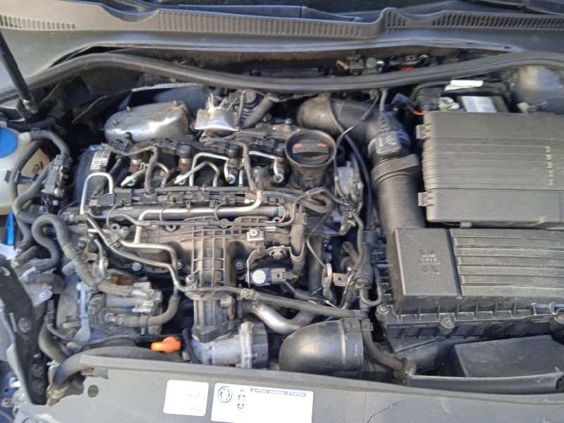 volkswagen golf vi (5k1) del año 2012