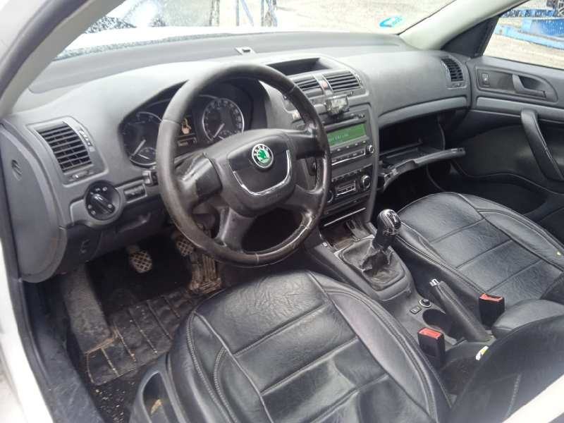 skoda octavia berlina (1z3) del año 2012