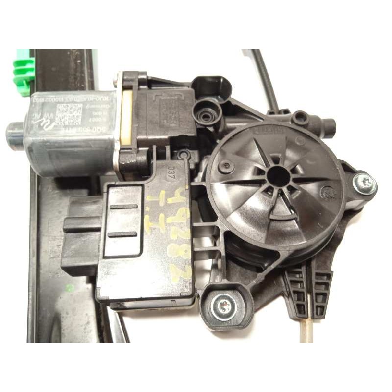 Recambio de elevalunas trasero izquierdo para volkswagen tiguan sport 4motion bmt referencia OEM IAM 5Q0959811E  