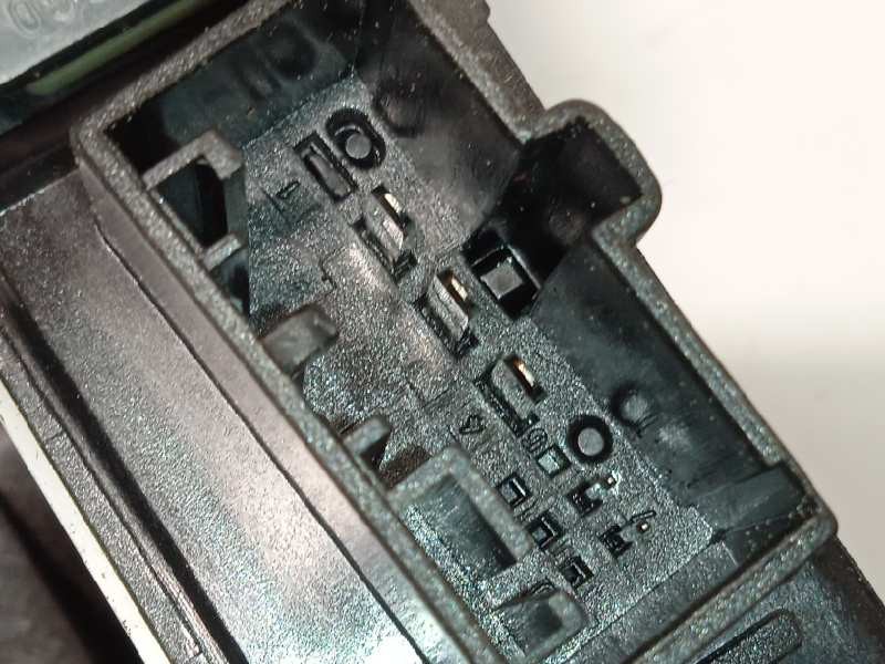 Recambio de elevalunas trasero izquierdo para volkswagen tiguan sport 4motion bmt referencia OEM IAM 5Q0959811E  